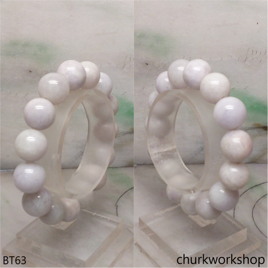 Light lavender beads bracelet