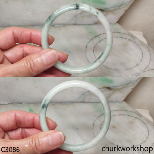 Large light green jade bangle