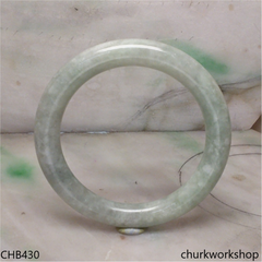 Pea green jade bangle