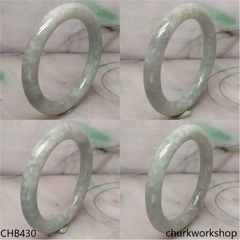 Pea green jade bangle