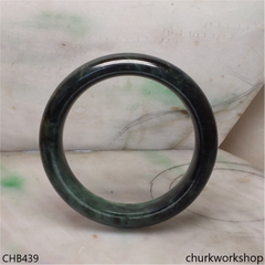 Mix light & dark green jade bangle