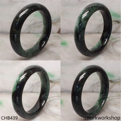 Mix light & dark green jade bangle