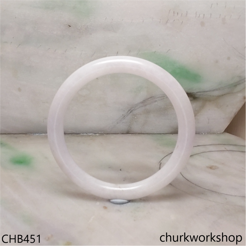 Light lavender jade bangle