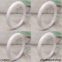Light lavender jade bangle