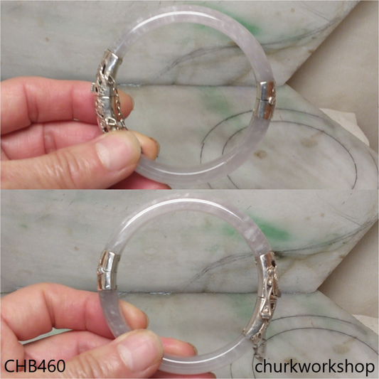 Pale lavender hinges jade bangle