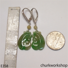 Green mix yellowish jade carving earrings
