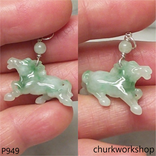 Small jade horse pendant