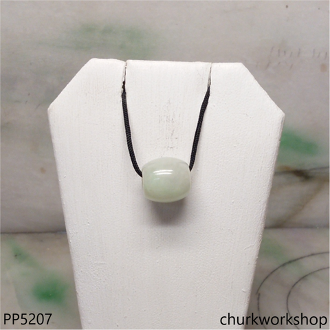 Light greeen jade tubes necklace
