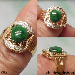 18K yellow gold diamond green jade heart ring