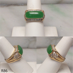 Green jade 18K diamond ring