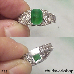 14k white gold green jade ring