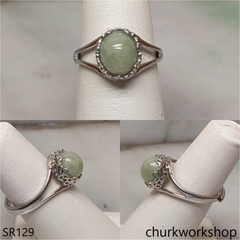Small light green oval jade ring