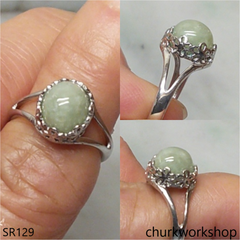 Small light green oval jade ring