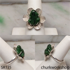 Dark green frog jade ring