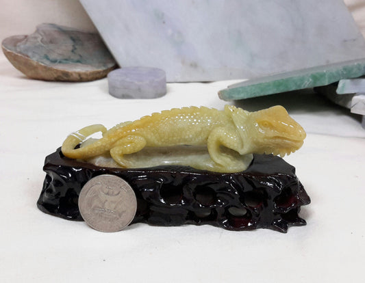Red jadeite handcrafted iguana