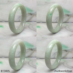 Light green jade bangle