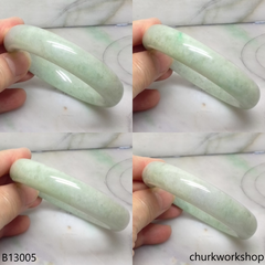 Light green jade bangle