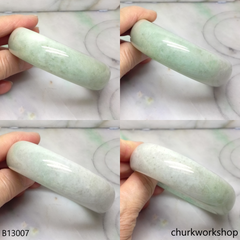 Light pea green jade bangle