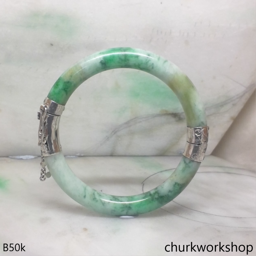 Multi-color jade hinge bangle