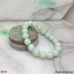 Light green beads bracelet
