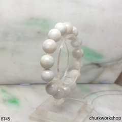 Pale lavender beads bracelet
