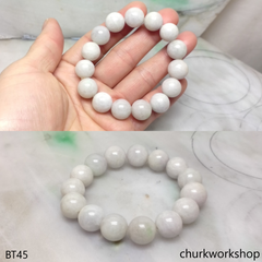 Pale lavender beads bracelet