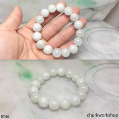 Pale green beads bracelet