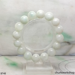 Pale green beads bracelet