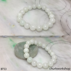 Pale green beads bracelet