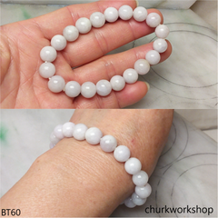 Light lavender beads bracelet