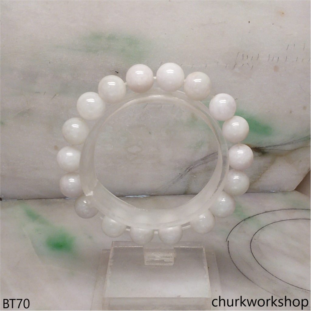 Pale lavender beads bracelet