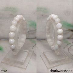 Pale lavender beads bracelet
