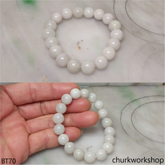 Pale lavender beads bracelet