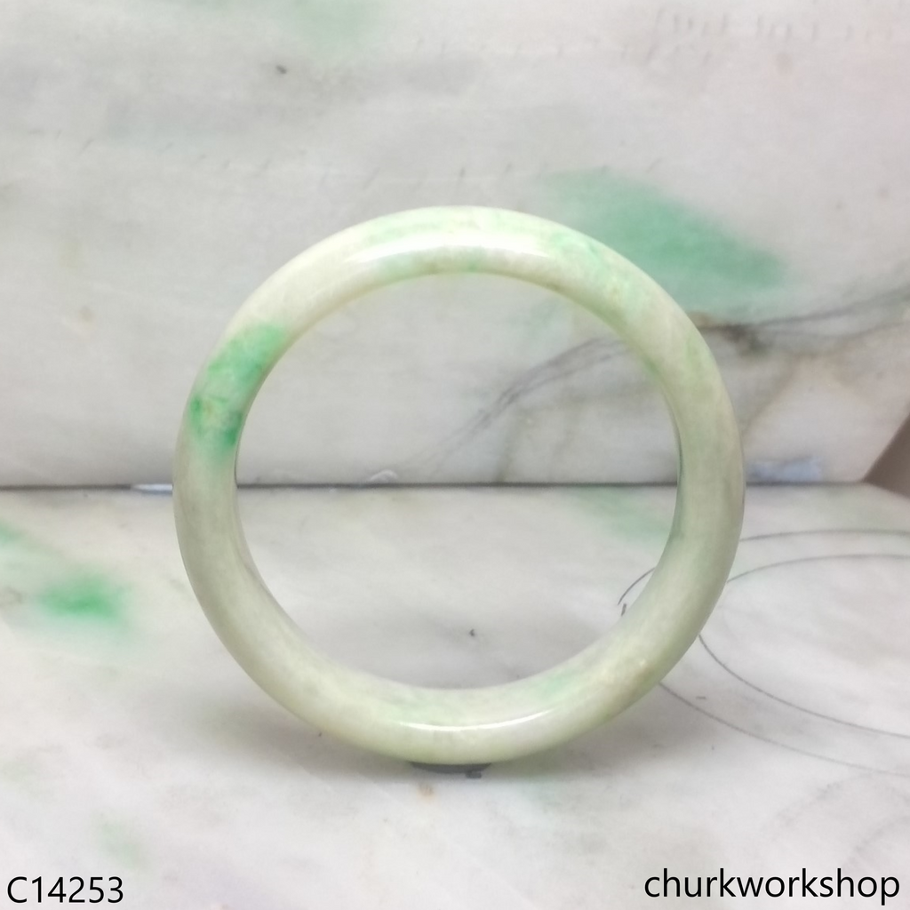 Small white base with green jade bangle
