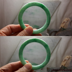 Light apple green jade bangle