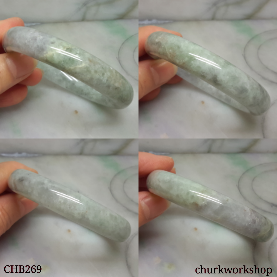 Grayish lavender jade bangle