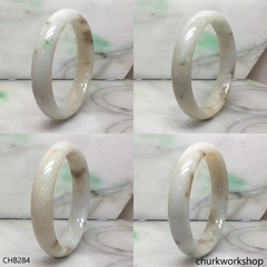 Large pale yellow jade bangle