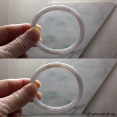 Light lavender oval jade bangle