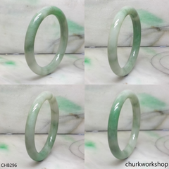 Molt green jade bangle