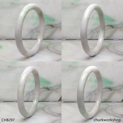 Pale lavender jade bangle