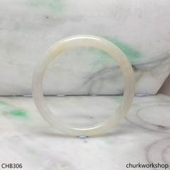 Pale yellowish lavender jade bangle