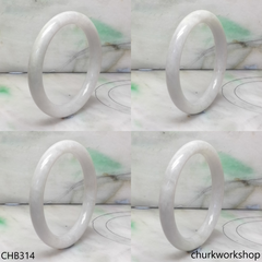 Pale lavender jade bangle