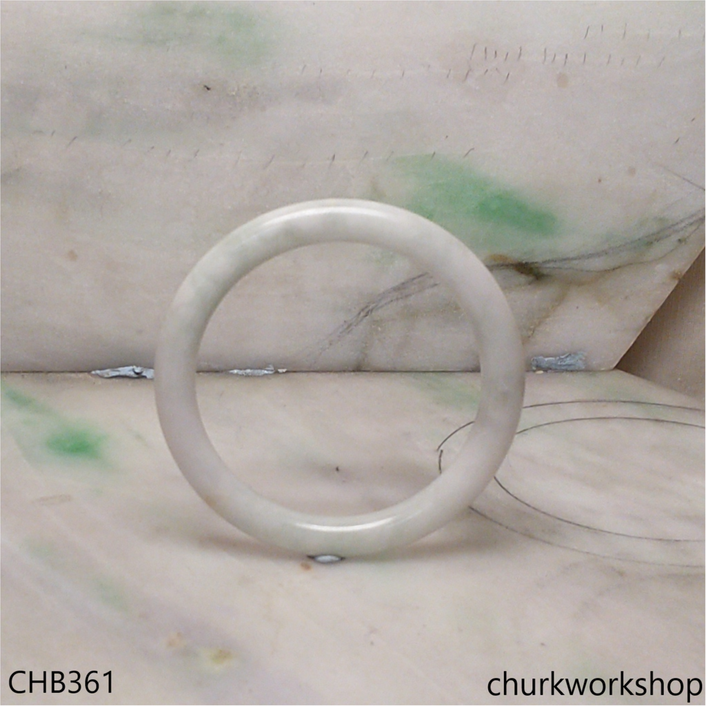 Small light green mix pale lavender jade bangle