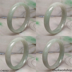 Light green jade bangle