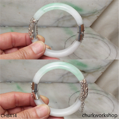 Pale lavender & green hinges jade bangle