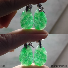Green jade dangling earrings