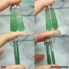 Tie shape dangling jade earring