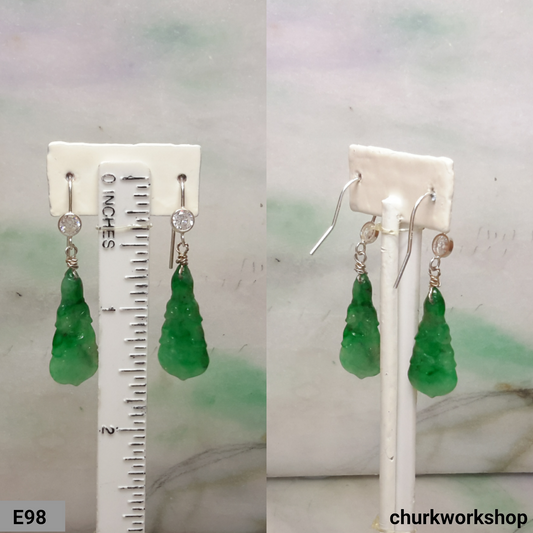 Green jade dangling earrings