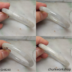 Small pale lavender jade bangle