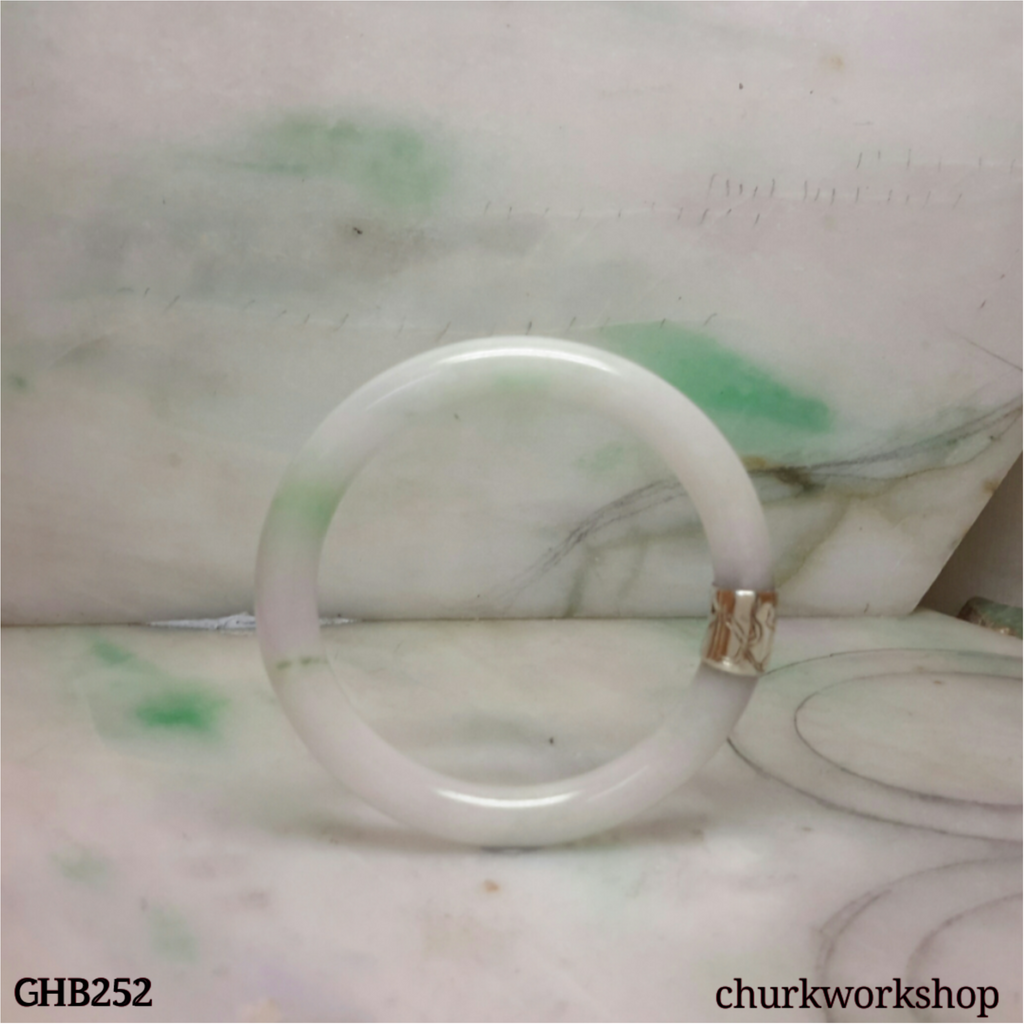 Small light green jade bangle